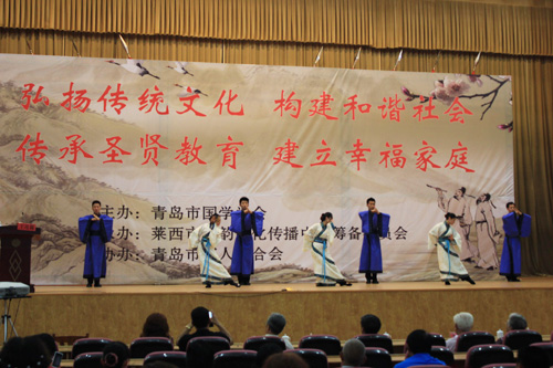义工表演舞蹈《重回汉朝》