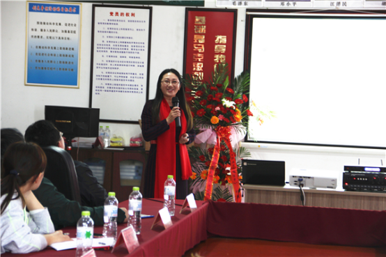 青岛乐好服饰股份有限公司总经理:崔玉波女士分享电子商务