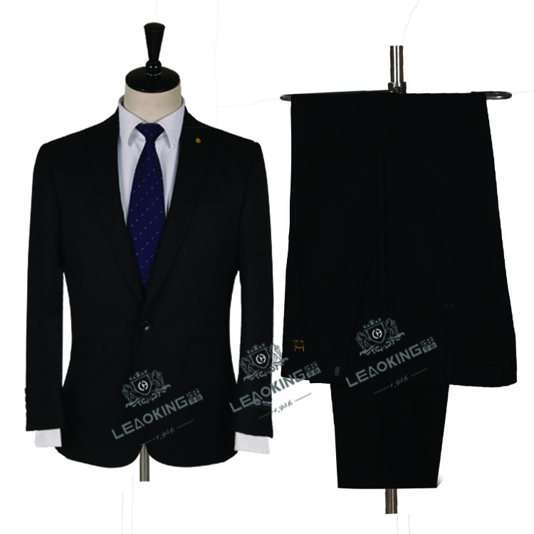 西服定制之如何区分西服的好坏